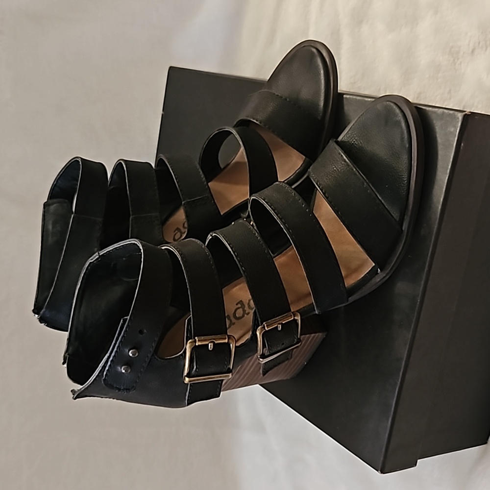 Mudd Black Block Heel Sandal